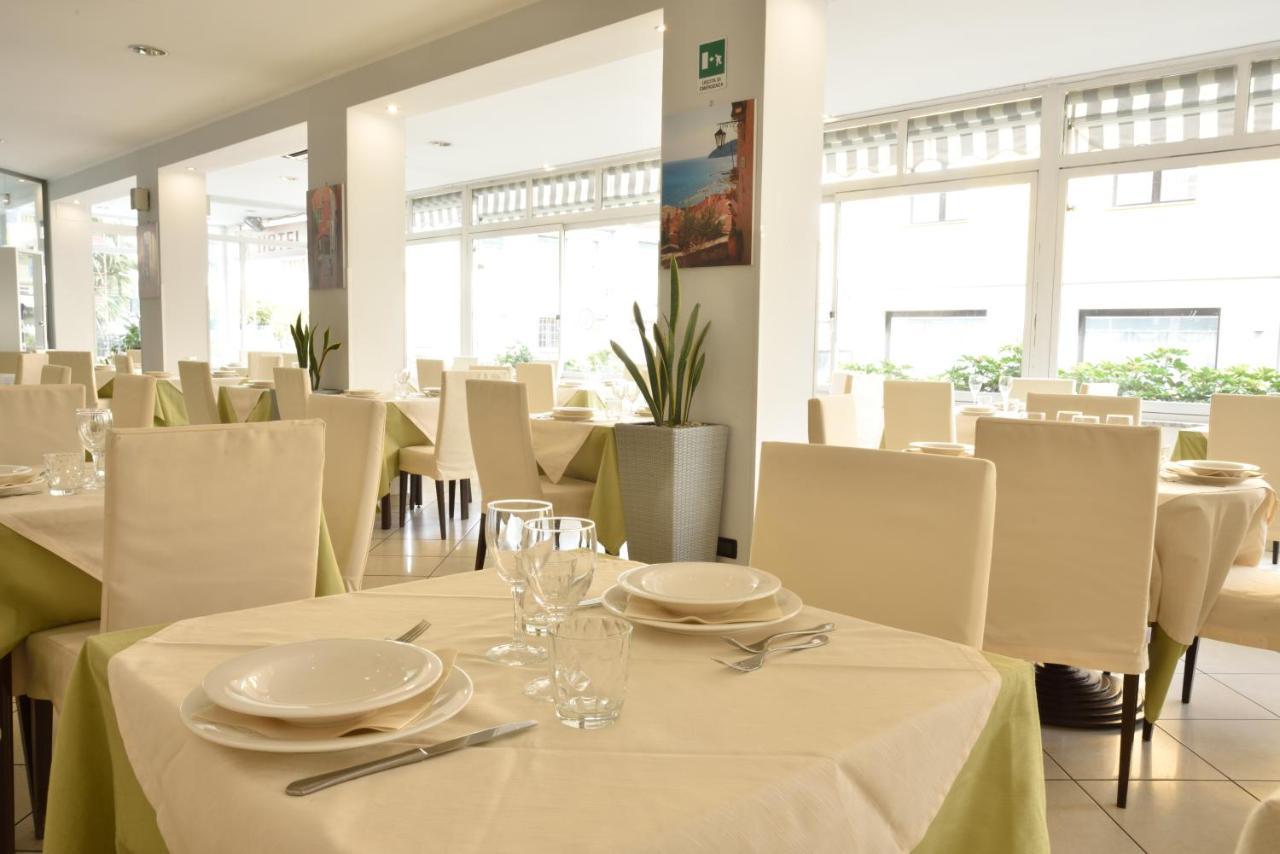 Hotel Ristorante La Marina Mhotelsgroup San Bartolomeo al Mare Kültér fotó
