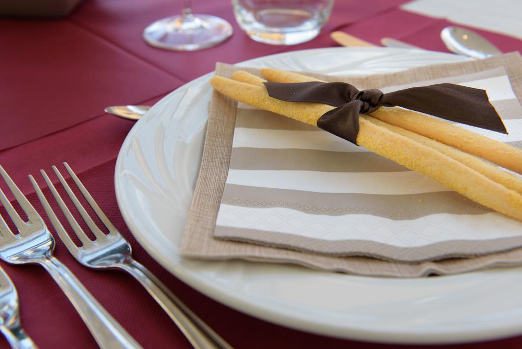 Hotel Ristorante La Marina Mhotelsgroup San Bartolomeo al Mare Kültér fotó